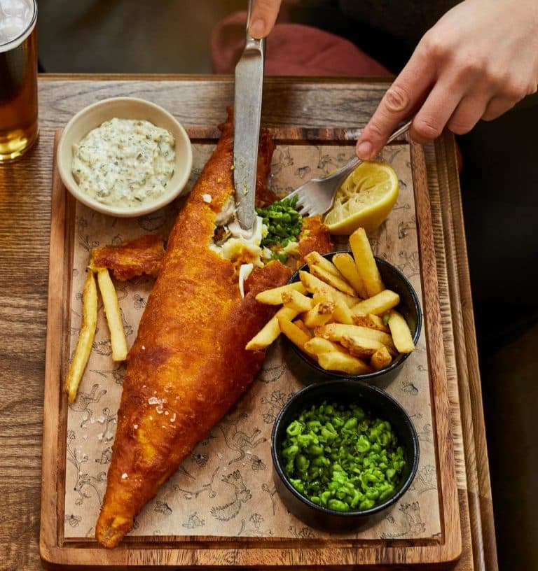 Cover Image for Complimentary Fizz when you order Fish and Chips at The Jobber's Rest!